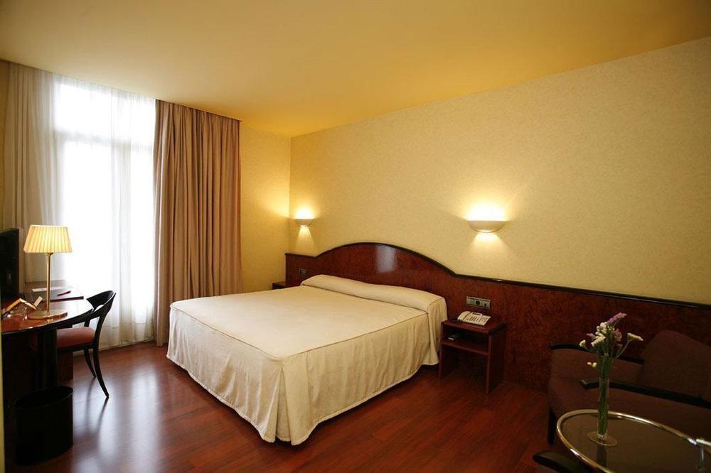Hotel Caledonian Barcellona Esterno foto