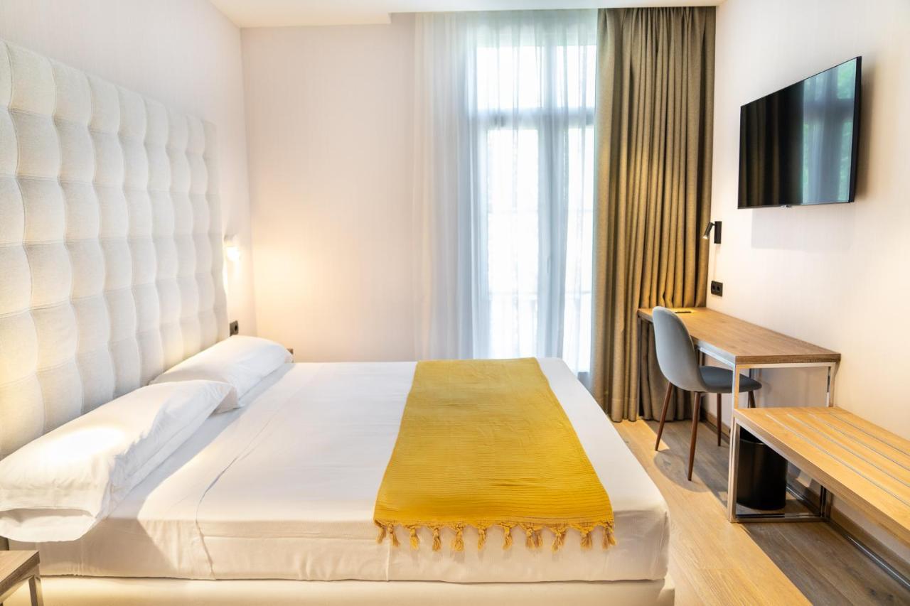 Hotel Caledonian Barcellona Esterno foto