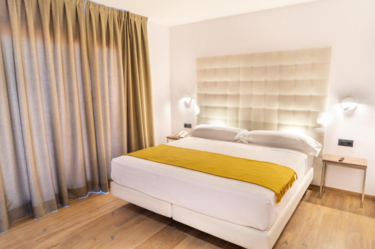 Hotel Caledonian Barcellona Esterno foto