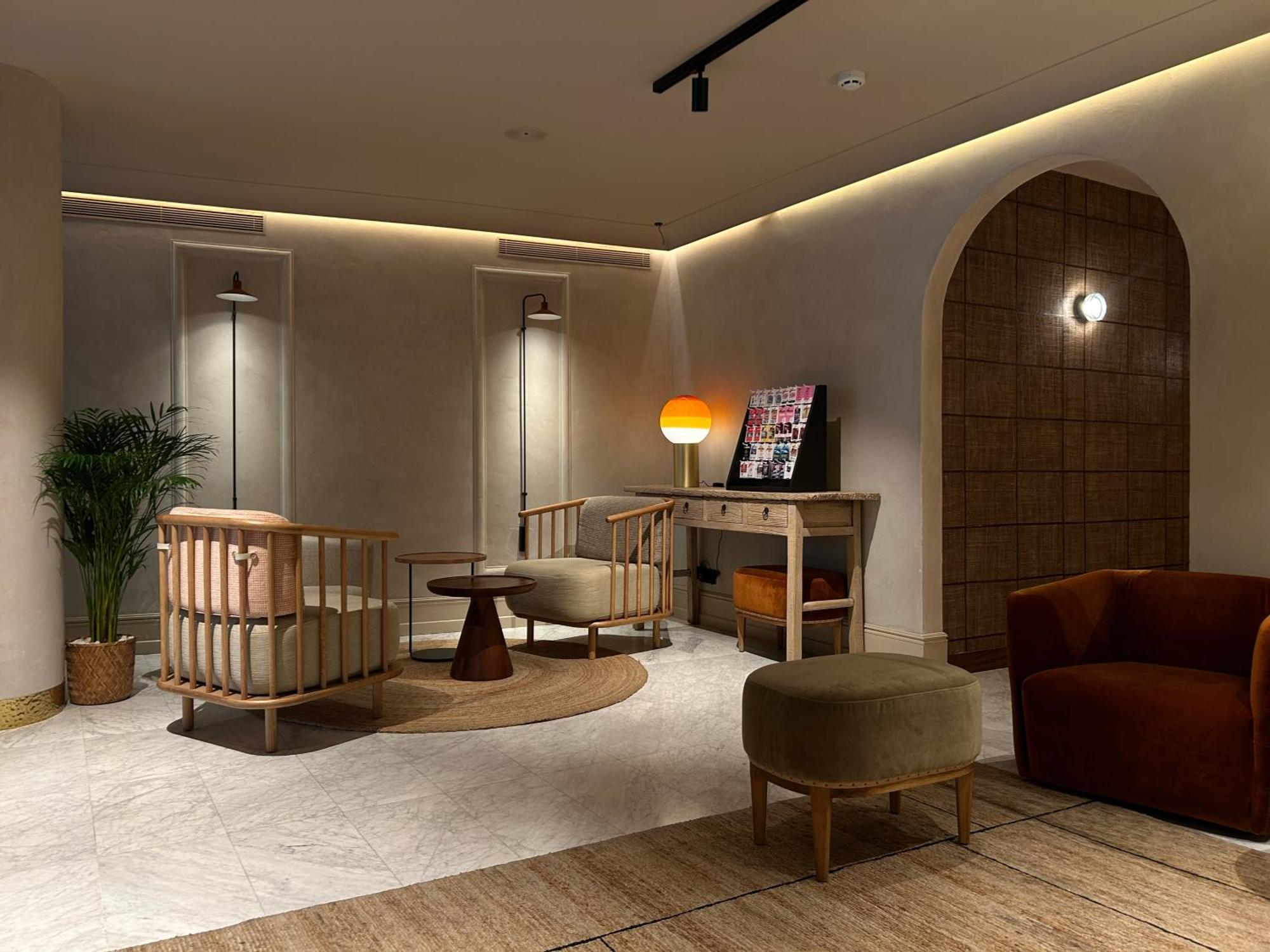 Hotel Caledonian Barcellona Esterno foto