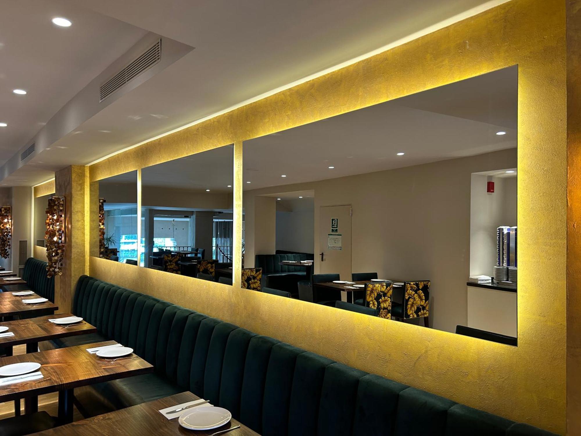 Hotel Caledonian Barcellona Esterno foto