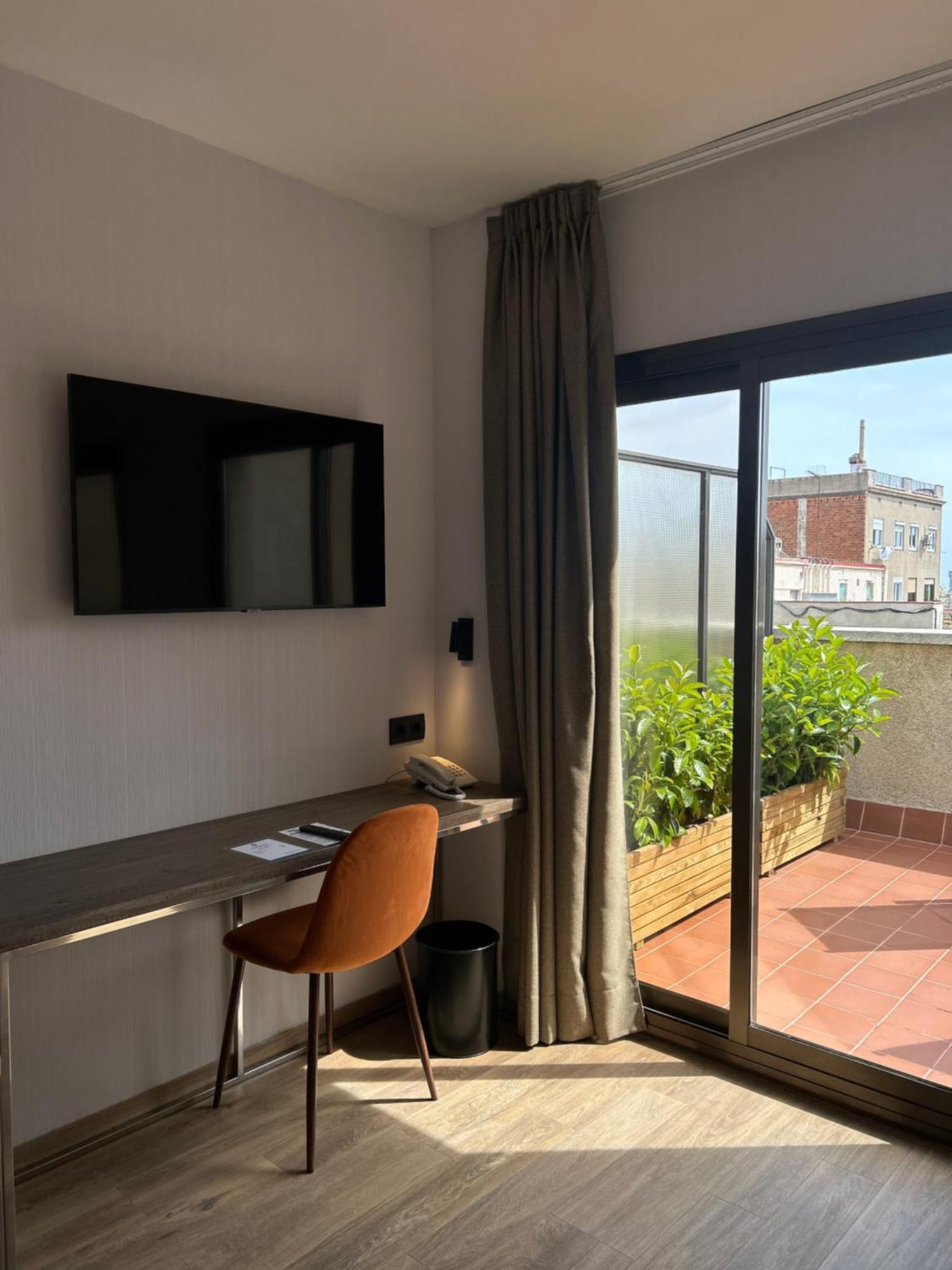 Hotel Caledonian Barcellona Esterno foto
